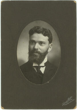 Portrait of Simon Glazer