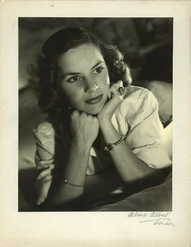 Portrait of Muriel Pavlow, British actress